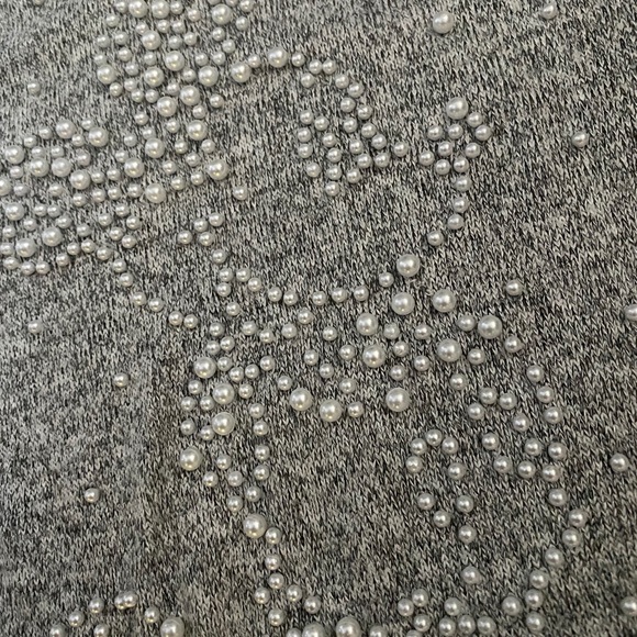 Mickey Mouse subtle pearl sweater - Picture 4 of 4